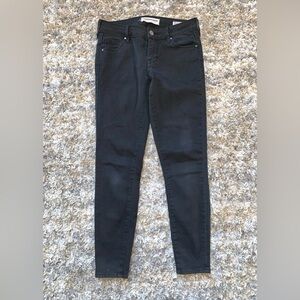 Bullhead Denim Co. Women’s Sz 23 Short Mid Rise Skinniest Black Denim Jeans